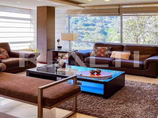 Foto 3 de Casa en venta Cumbayá 240 m2 dentro de Urbanización Privada.
