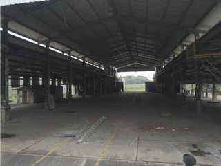 Foto 19 de BODEGA - SANTANDER