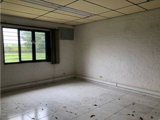 Foto 12 de BODEGA - SANTANDER