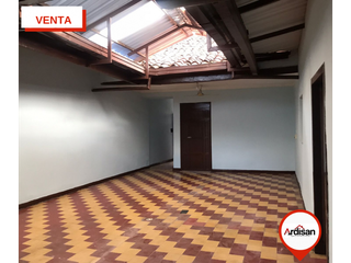 Foto 5 de VENTA ó ARRIENDO - CASA COMERCIAL PLANA CENTRAL