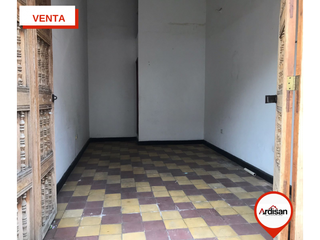 Foto 9 de VENTA ó ARRIENDO - CASA COMERCIAL PLANA CENTRAL