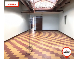 Foto 14 de VENTA ó ARRIENDO - CASA COMERCIAL PLANA CENTRAL