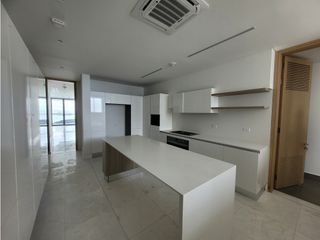 Foto 9 de Apartamento bocagrande sobre la bahia