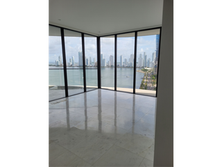 Foto 5 de Apartamento bocagrande sobre la bahia