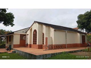 Foto 2 de SE VENDE PARCELA CON CASA EN LEBRIJA - AEROPUERTO - ALTAR DE LOS REYES