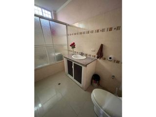 Foto 12 de Venta de Casa, Machala, Centro, 271 m²