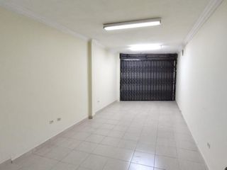 Foto 3 de Casa Rentera de Oportunidad, 5 departamentos y 2 locales comerciales, El Ejido, Quito