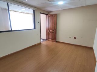 Foto 44 de Casa Rentera de Oportunidad, 5 departamentos y 2 locales comerciales, El Ejido, Quito