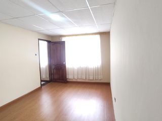Foto 42 de Casa Rentera de Oportunidad, 5 departamentos y 2 locales comerciales, El Ejido, Quito