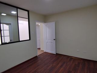 Foto 31 de Casa Rentera de Oportunidad, 5 departamentos y 2 locales comerciales, El Ejido, Quito