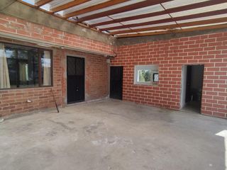 Foto 8 de Amplio Terreno en renta de 8700 m²con una suite rustica - Sector Alangasi