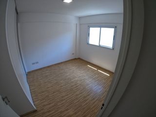 Foto 12 de Departamento en Venta Ramos Mejia / La Matanza (B125 1431)