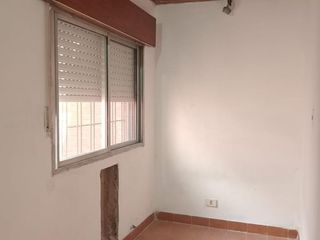 Foto 3 de Depósito en  Alquiler