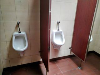 Foto 19 de La Mariscal, Oficina en Renta, 460m2, 6 Ambientes