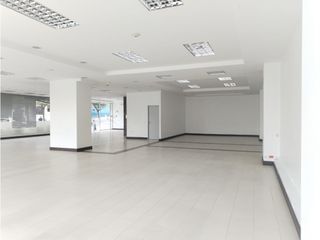 Foto 3 de La Mariscal, Oficina en Renta, 460m2, 6 Ambientes