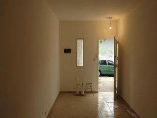 Foto 4 de ALQUILER DE CASA EN Martin Coronado
