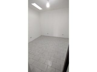 Foto 8 de SE ALQUILA CASA AL FRENTE DE UN DORMITORIO, CON QUINCHO Y TERRAZA. VELEZ SARSFIELD 5100