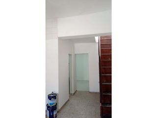Foto 7 de SE ALQUILA CASA AL FRENTE DE UN DORMITORIO, CON QUINCHO Y TERRAZA. VELEZ SARSFIELD 5100