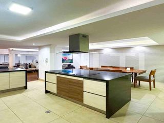 Foto 4 de Amplia casa en venta en Monteserrín, en conjunto privado