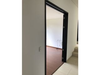Foto 40 de VENDO ESPECTACULAR CASA CONDOMINIO RENANIA