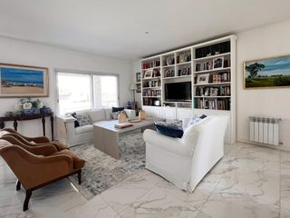 Foto 1 de Casa en venta con renta en San Gabriel, Villanueva