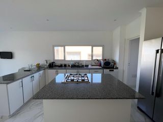 Foto 8 de Casa en venta con renta en San Gabriel, Villanueva