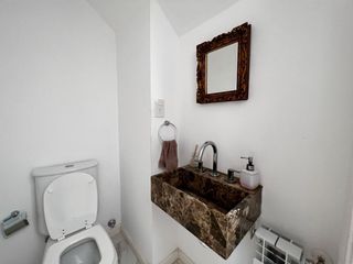 Foto 3 de Casa en venta con renta en San Gabriel, Villanueva
