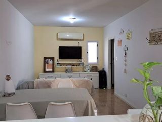 Foto 1 de PH en venta - 2 Dormitorios 1 Baño - 69mts2 - Monte Grande