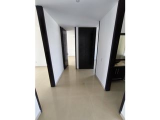 Foto 9 de APARTAMENTO EN VENTA EN CIUDAD JARDIN CON TRIPLE PARQUEADERO C-VR