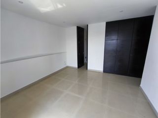 Foto 17 de APARTAMENTO EN VENTA EN CIUDAD JARDIN CON TRIPLE PARQUEADERO C-VR