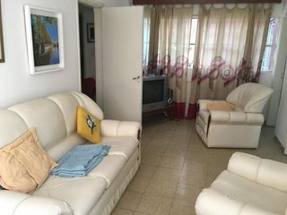 Foto 8 de VENDO CASA DE 4 DORMITORIOS CON DEPTO DE 2 DORMITORIOS Y GALPON