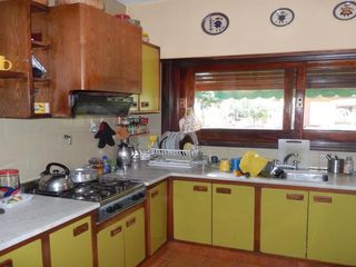 Foto 6 de IMPORTANTE CHALET CUATRO AMBIENTES! RESIDENCIAL EXCLUSIVO!