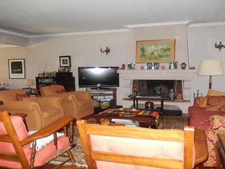 Foto 3 de IMPORTANTE CHALET CUATRO AMBIENTES! RESIDENCIAL EXCLUSIVO!