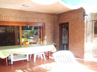 Foto 2 de IMPORTANTE CHALET CUATRO AMBIENTES! RESIDENCIAL EXCLUSIVO!