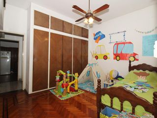 Foto 10 de Casa • 6 ambientes • retasado Excelente estado • Humaita 7200