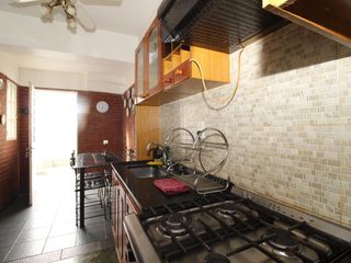 Foto 34 de Casa • 6 ambientes • retasado Excelente estado • Humaita 7200