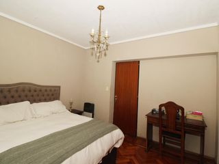 Foto 44 de Casa • 6 ambientes • retasado Excelente estado • Humaita 7200