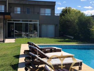 Foto 1 de Venta Casa APTO CREDITO en Barrio San Isidro Labrador Villanueva Tigre
