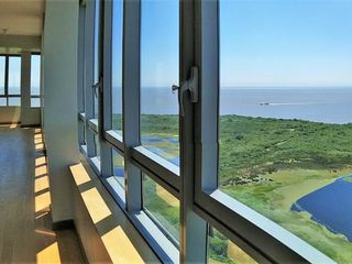 Foto 1 de VENTA Piso completo TORRES EL FARO