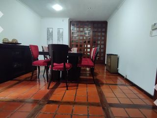 Foto 15 de En Venta Casa 4 dormitorios con Pileta, B°Cumelén, Neuquén