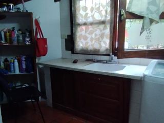 Foto 6 de En Venta Casa 4 dormitorios con Pileta, B°Cumelén, Neuquén