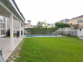 Foto 2 de Casa en venta en barrio Barrancas del Lago, Nordelta