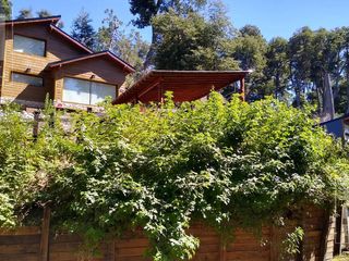 Foto 1 de Casa venta Villa Correntoso, Villa La Angostura, 3 dormitorios, 3 baños y jardín