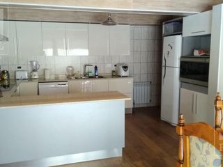 Foto 15 de Casa venta Villa Correntoso, Villa La Angostura, 3 dormitorios, 3 baños y jardín