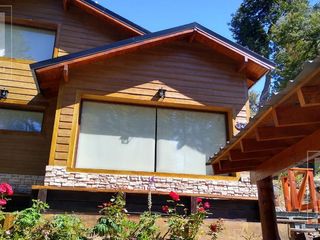 Foto 3 de Casa venta Villa Correntoso, Villa La Angostura, 3 dormitorios, 3 baños y jardín