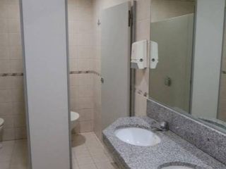 Foto 14 de Oficina en alquiler en Puerto Madero en excelente estado lista para ocupar