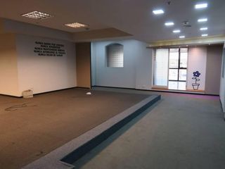 Foto 8 de Oficina en Alquiler con vista al rio en excelente estado lista para ocupar