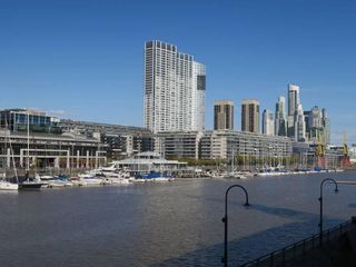 Foto 13 de Oficina en Alquiler con vista al rio en excelente estado lista para ocupar