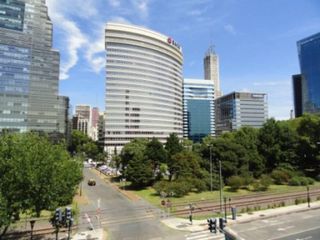 Foto 9 de Oficina en excelente estado con vista a la ciudad