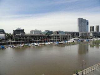 Foto 6 de Oficina en excelente estado con vista a la ciudad